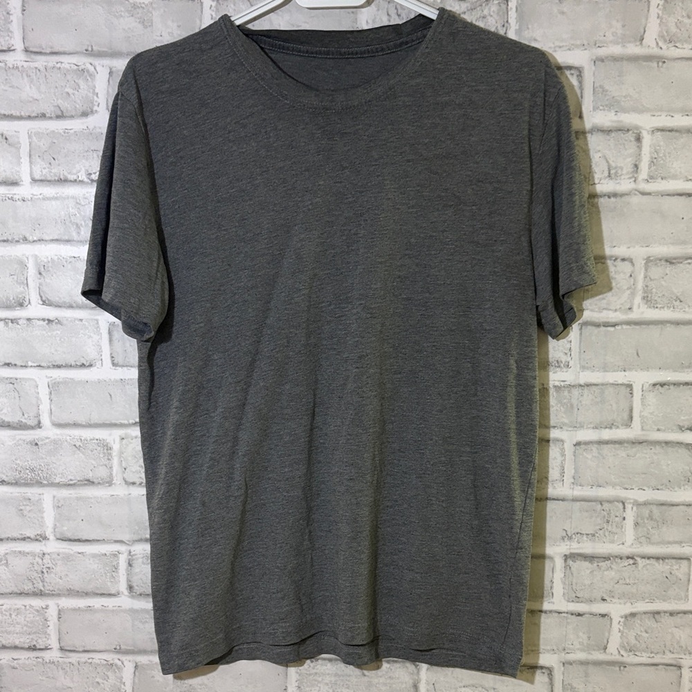 4/$20 George Men's Classic Gray Tee size medium